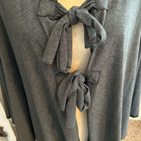 EUC NYAH Gray Tie Front Cardigan (size XL) - Picture 2 of 5